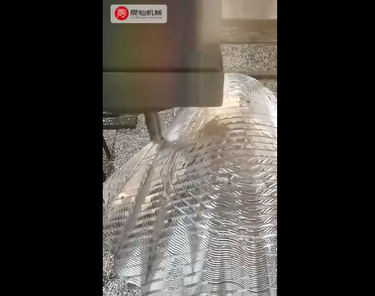 沉浸式体验贝壳加工的封神瞬间