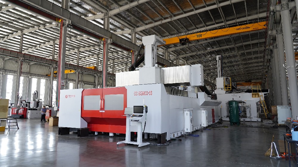 硬核首曝！SG9833大型五轴龙门加工中心工业美学揭秘