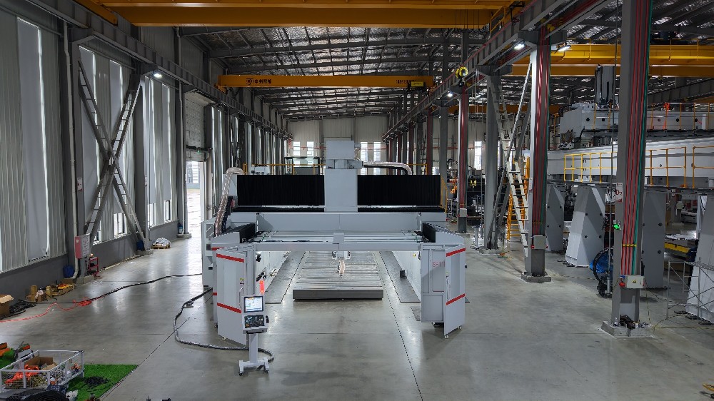 高效船模制造新引擎：11米五轴龙门加工中心全景展示