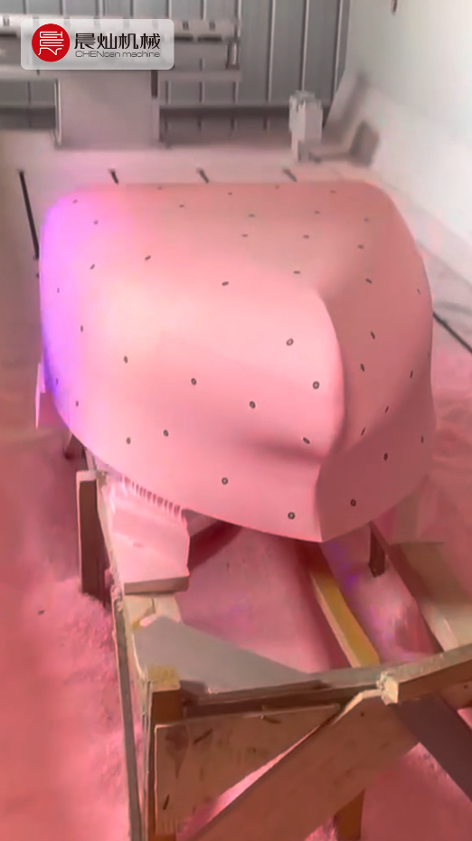 晨灿木模加工中心稳定出精品，代木模具高效成型