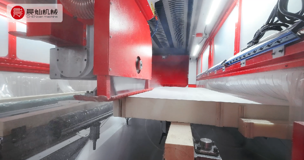 精准切边，一次到位！厢板加工中心为您带来高效新体验！